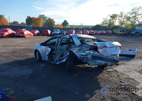 2014 Toyota Corolla Le z USA, uszkodzony, nr VIN 2T1BURHE3EC203351